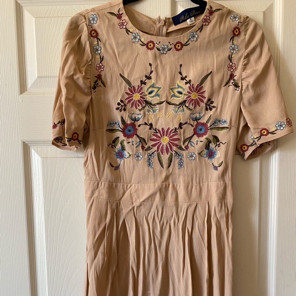 Embroidered Dress - Picture 2 of 6